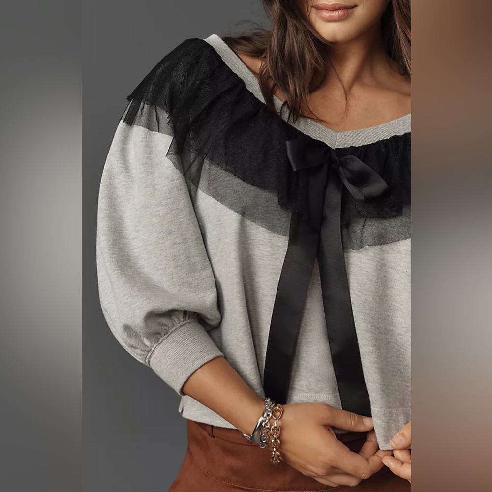 Maeve Anthropologie Vneck Bow cropped pullover, 3/4 puff sleeve,oversized sz XXS